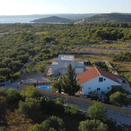 M&s Paradise Bilice, Sibenik * Vrulje (Kornati)