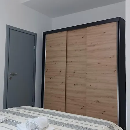 M&s Paradise Bilice, Sibenik