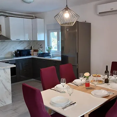 Dom wakacyjny M&s Paradise Bilice, Sibenik