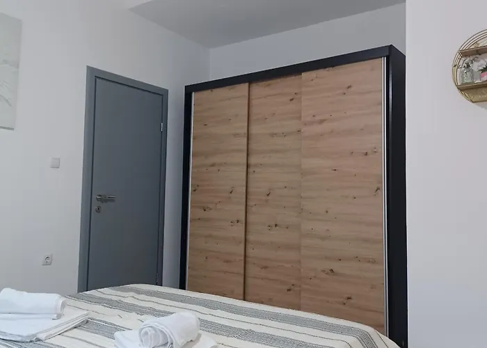 M&s Paradise Bilice, Sibenik