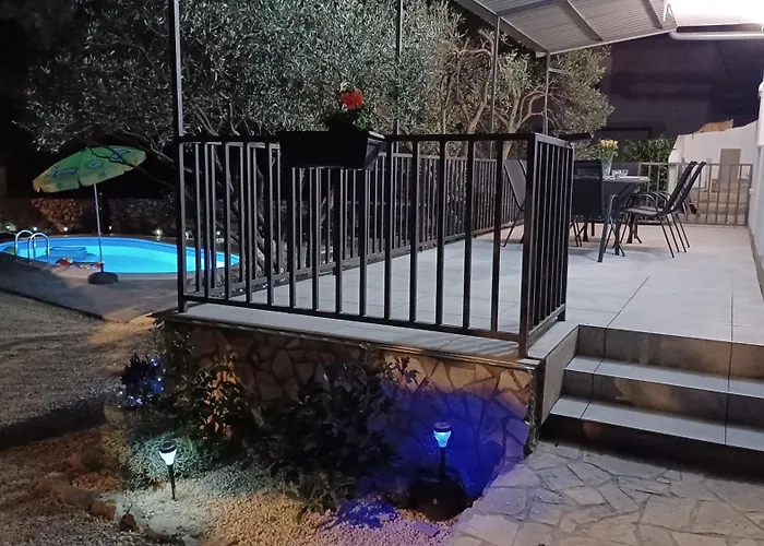 M&s Paradise Bilice, Sibenik